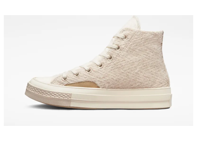 converse-sneaker A01338C