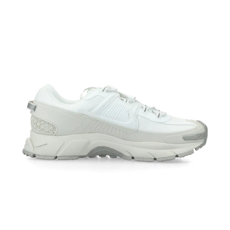 Nike Zoom Vomero Roam (summit white / summit white / light bone) – HV5951-100