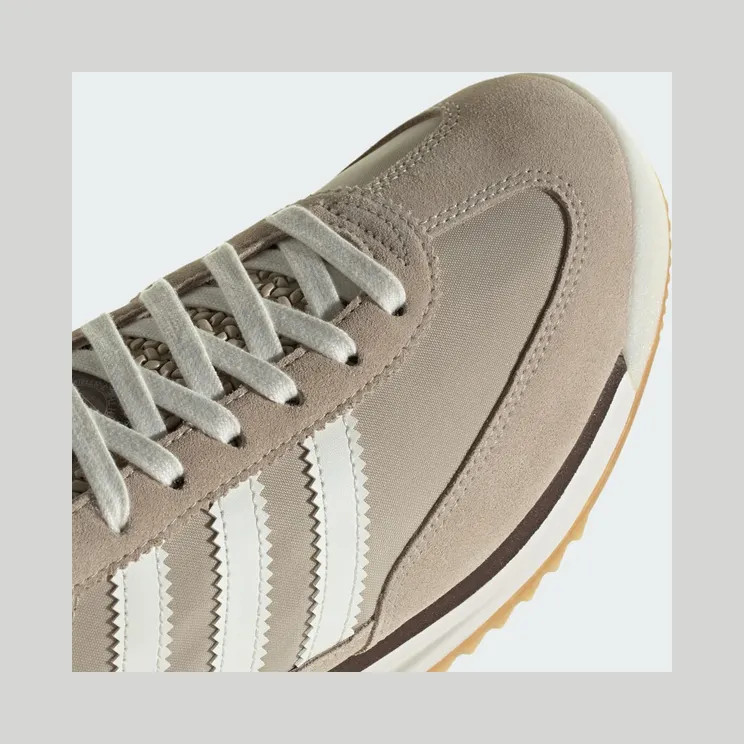 adidas-sl LA1750