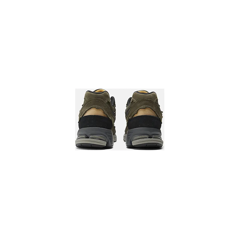 New Balance 2002R “Protection Pack – Dark Moss” (M2002RDN)