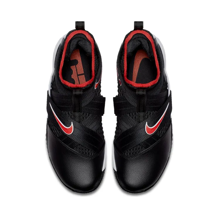 nike-lebron AO2609-001