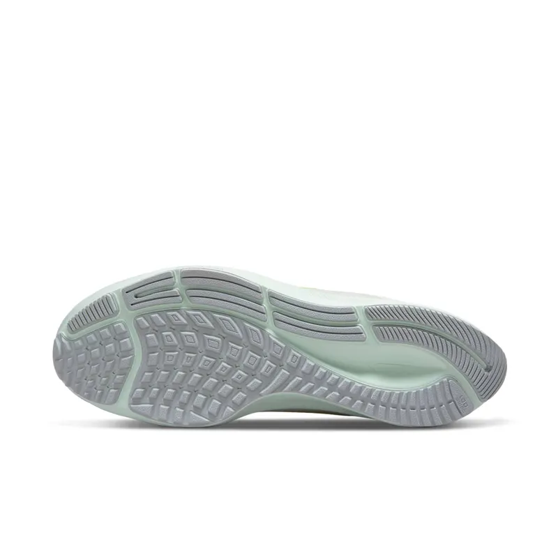 Nike Air Zoom Pegasus 38 Premiumen for Women (straat) White (DH6507-111)