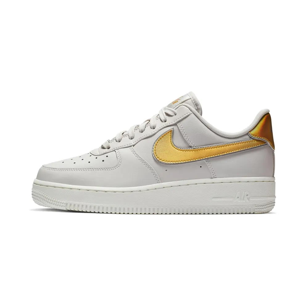 Nike Air Force 1 Low Metallic Platinum Metallic Gold (W)