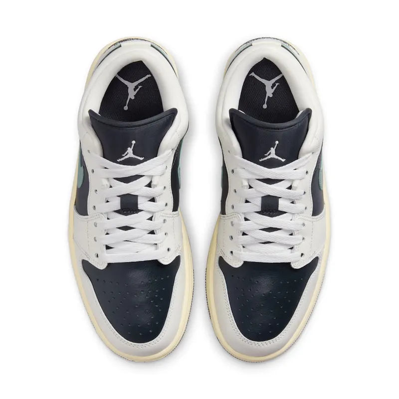 Air Jordan 1 Low “Jade Smoke” (DC0774-001)