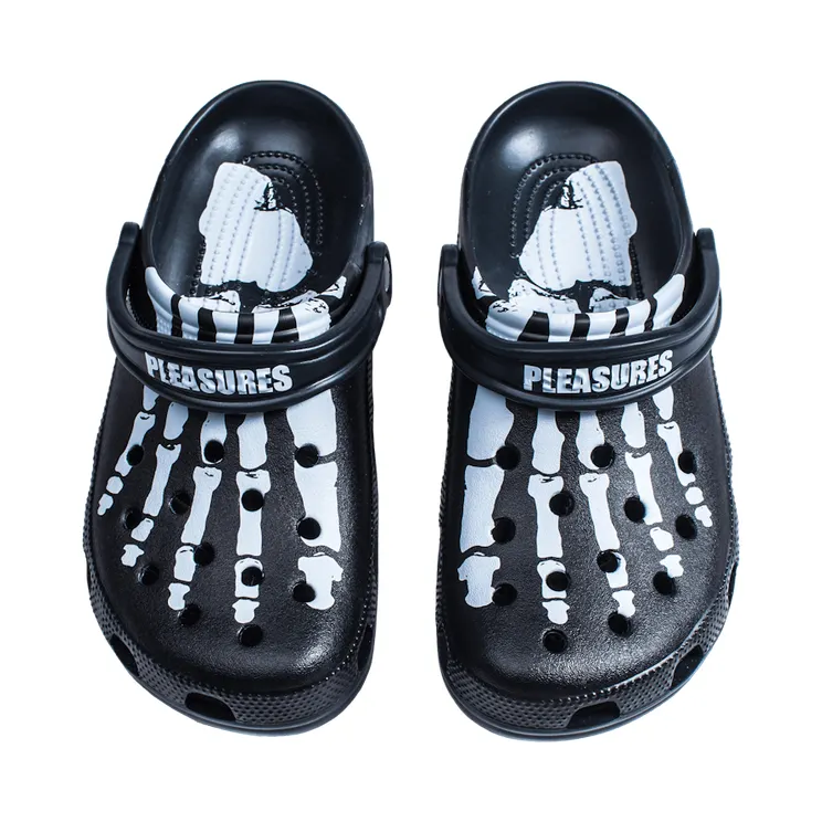 Crocs Classic Clog Pleasures (205987 001)