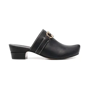 Ferragamo Gancini Leather Mules Black (01D436752532)
