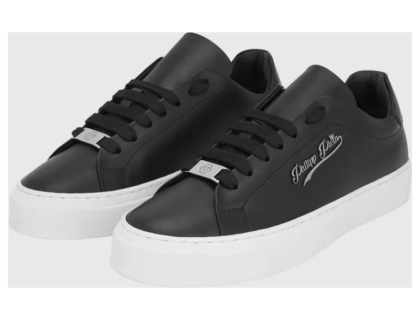 Philipp plein Low Top Smooth Leather Sneakers with Applied Metal Logo Black (LADSUSC0790PLE005N02)