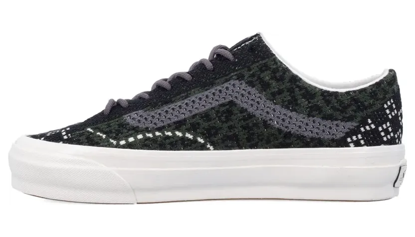 Vans Premium Old Skool low-top met patroon “Black” (VN000EFKEMU1EMU)