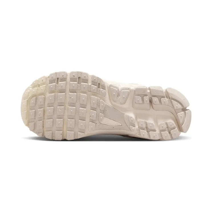 nike-vomero IB5853-002