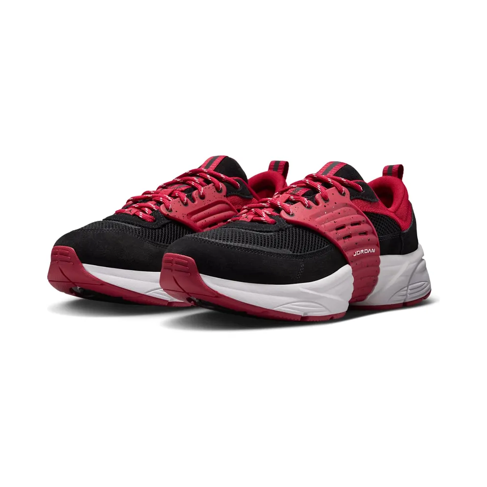 Air Jordan Trunner OS “Black / Varsity Red / White” (IV2403-010)