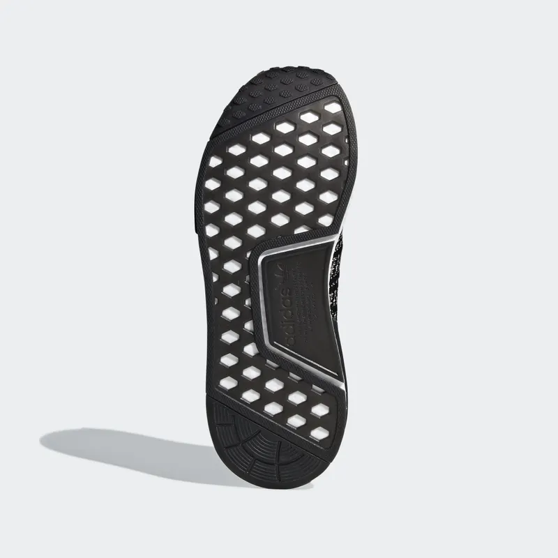 adidas NMD R1 STLT Stealth Pack Core Black Core Black/Grey Two/Grey Five (B37636)