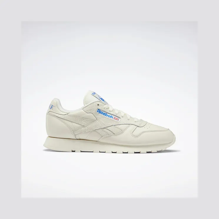 Reebok AWAKE Classic Leather Schoenen Chalk / Sandtrap / Sandtrap