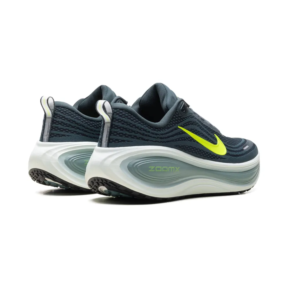 Nike Vomero Plus “Seaweed Volt Green Haze” (HV8150-300)
