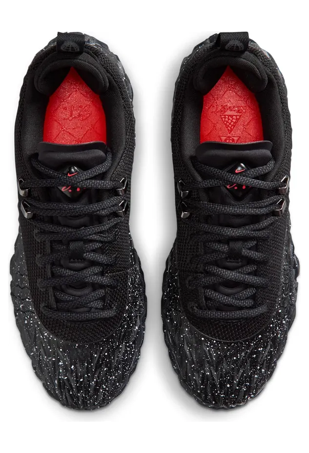 nike-sneaker IO8063-003