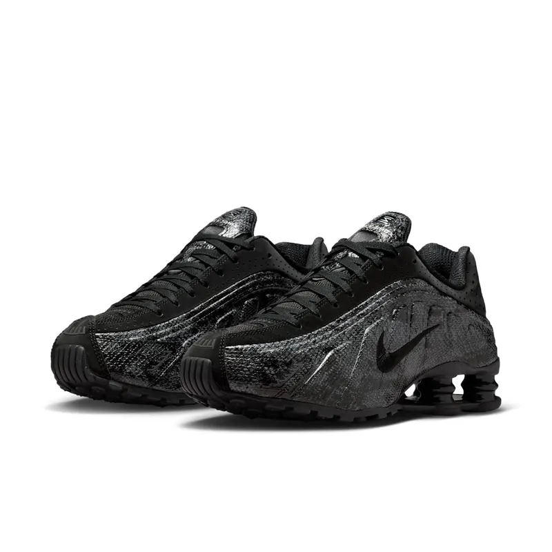 Nike Shox R4 “Black Snakeskin” (IM6050-001)