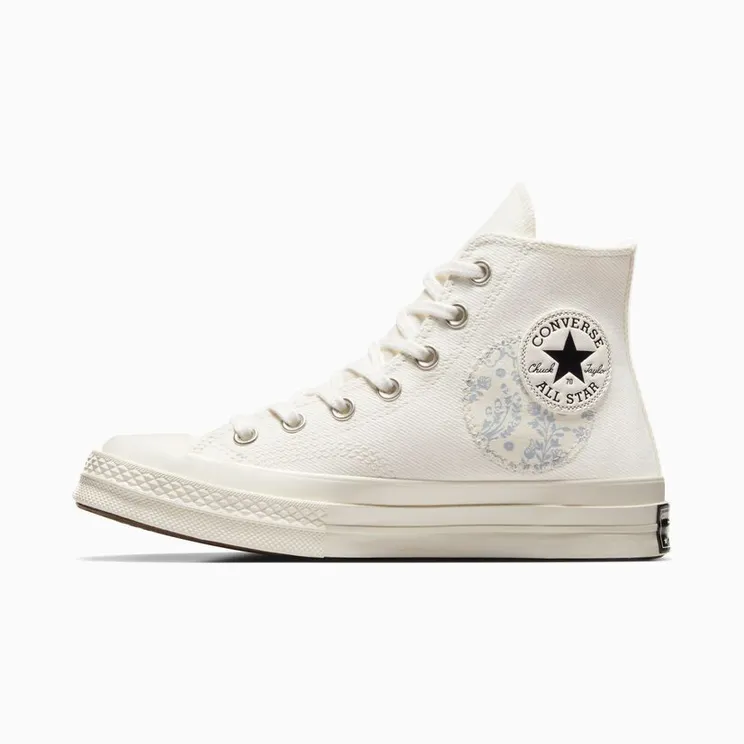 converse-chuck-taylor-all-star A06822C