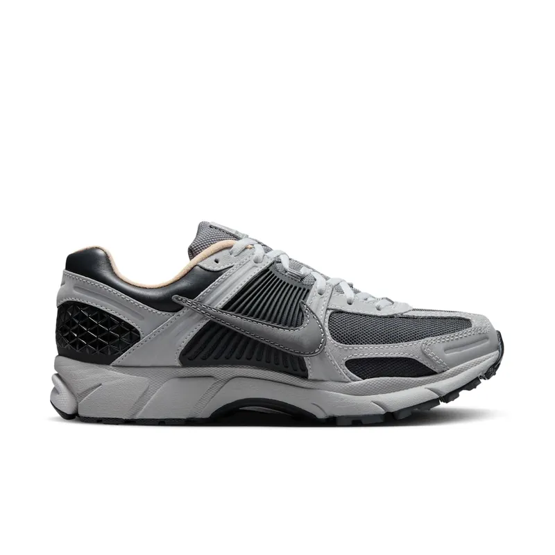 Nike Zoom Vomero 5 (dk smoke grey / smoke grey / lt smoke grey) – HV5982-001