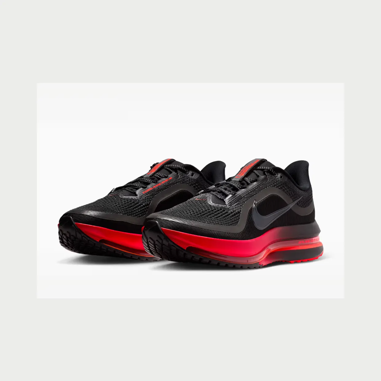 Nike Pegasus Premium “Bred”: red bottoms voor hardlopers