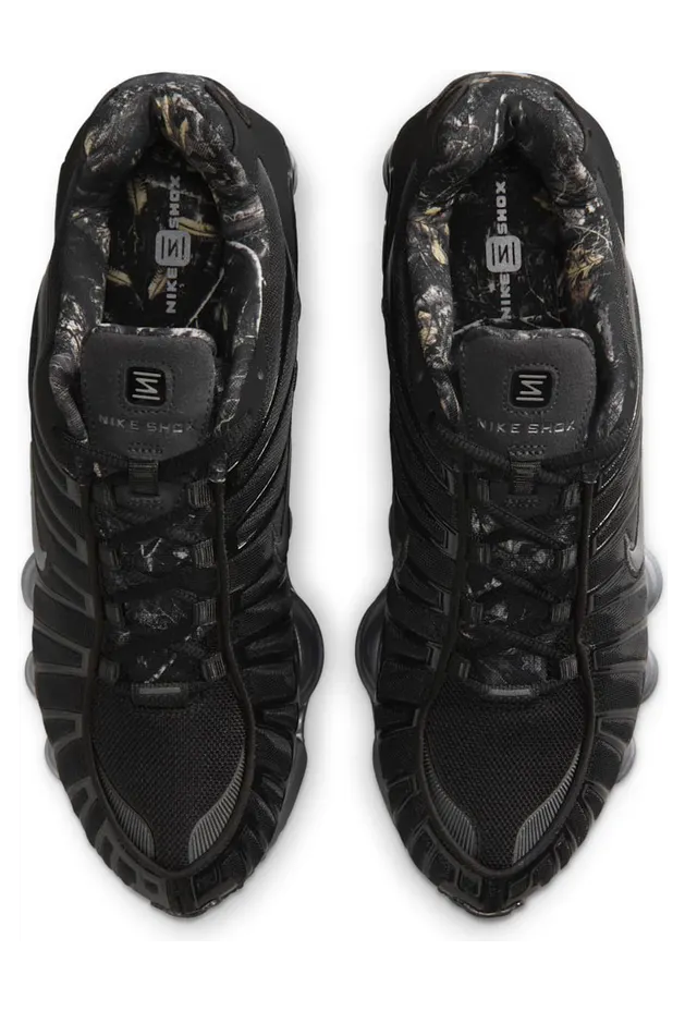 nike-shox IQ0299-010