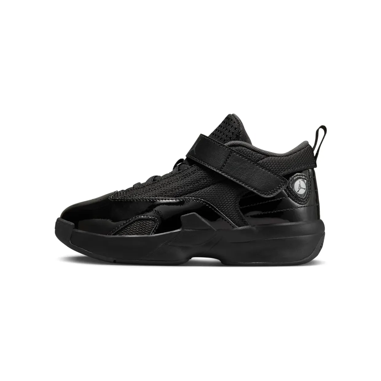 air-jordan-max-aura FQ8299-001