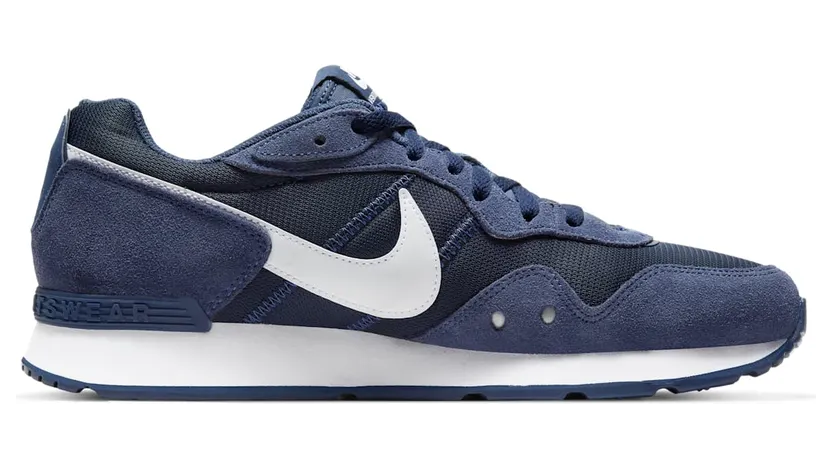 nike-venture-runner CK2944-400