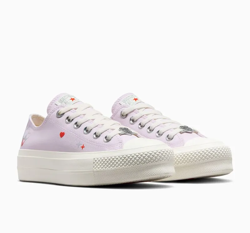 Converse Chuck Taylor All Star – “Y2K Heart” (A09115C)