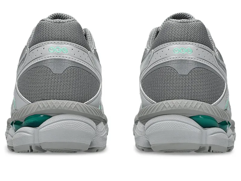 ASICS GEL-CUMULUS 16 “Cement Grey / Pure Silver” (1203A733-021)