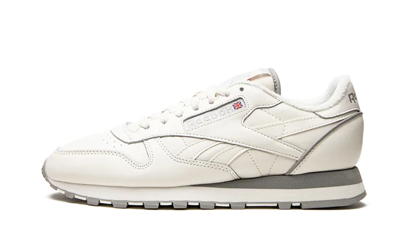 Reebok Classic Leather 1983 Vintage Shoes Chalk / Chalk / Vector Red (GX0281)