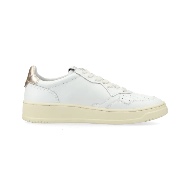 Autry Medalist Low W (White / gold) – AULWLL06