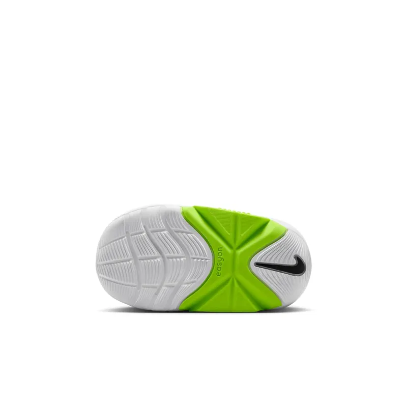 Nike Swoosh Go “White / Volt / Black” (IV5719-100)