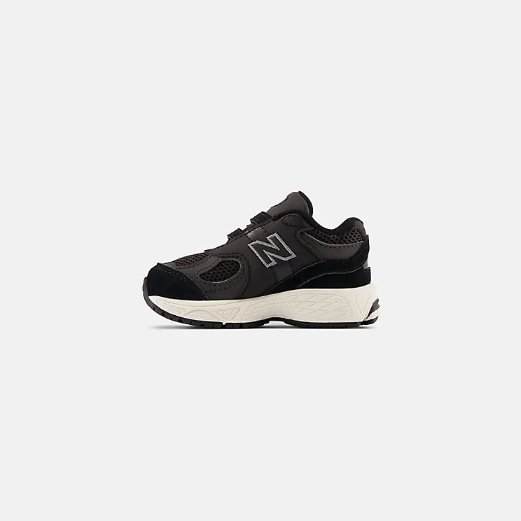 new-balance-2002 IV2002BK