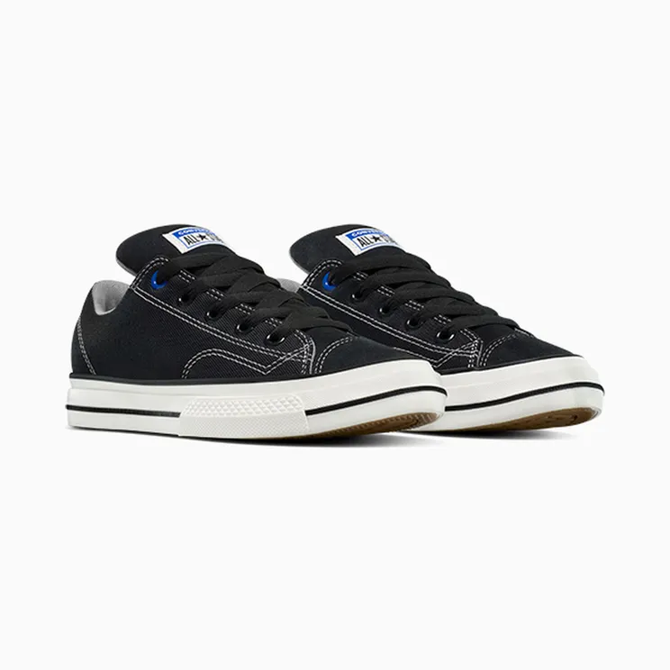 converse-sneaker A13876C