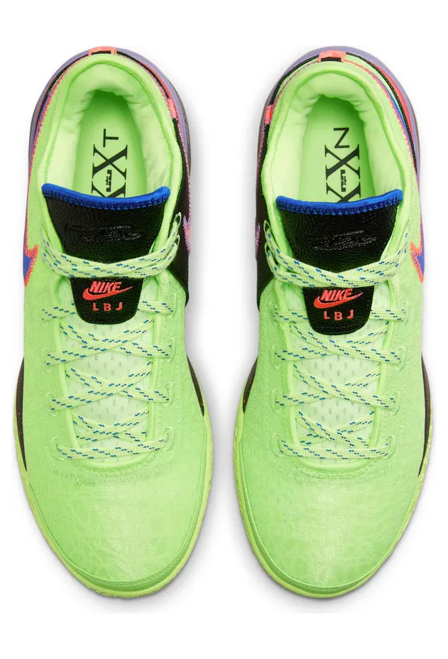 nike-zoom DR8784-300
