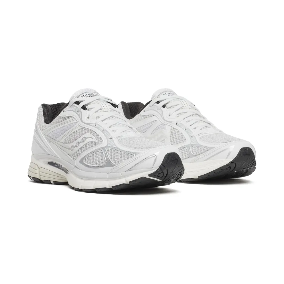 SAUCONY ProGrid Guide 7 “White / Black” (S70936-33)