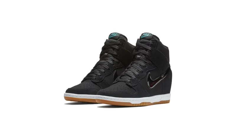 Nike Dunk Sky Hi Black Gum (W) Black/Black-Sail-Gum-Medium Brown (644877-011)