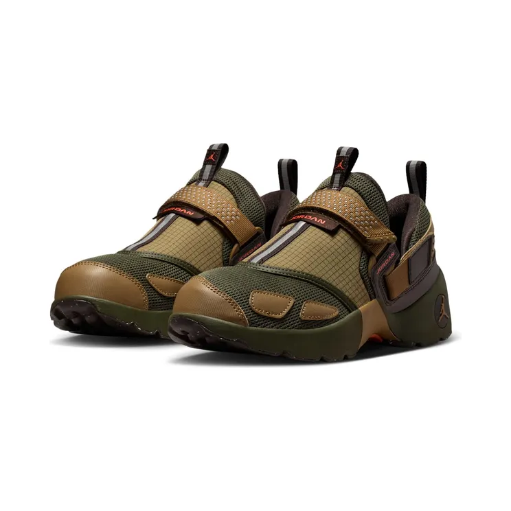 air-jordan-trunner IO4190-300