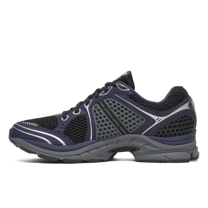 SAUCONY ProGrid Triumph 4 “Black / Naval” (S101231-1005)