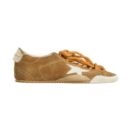 Golden Goose True-Star aus tabakfarbenem Wildleder mit weißem Stern und Platinabsatz “Brown” (GWF00922F007393)