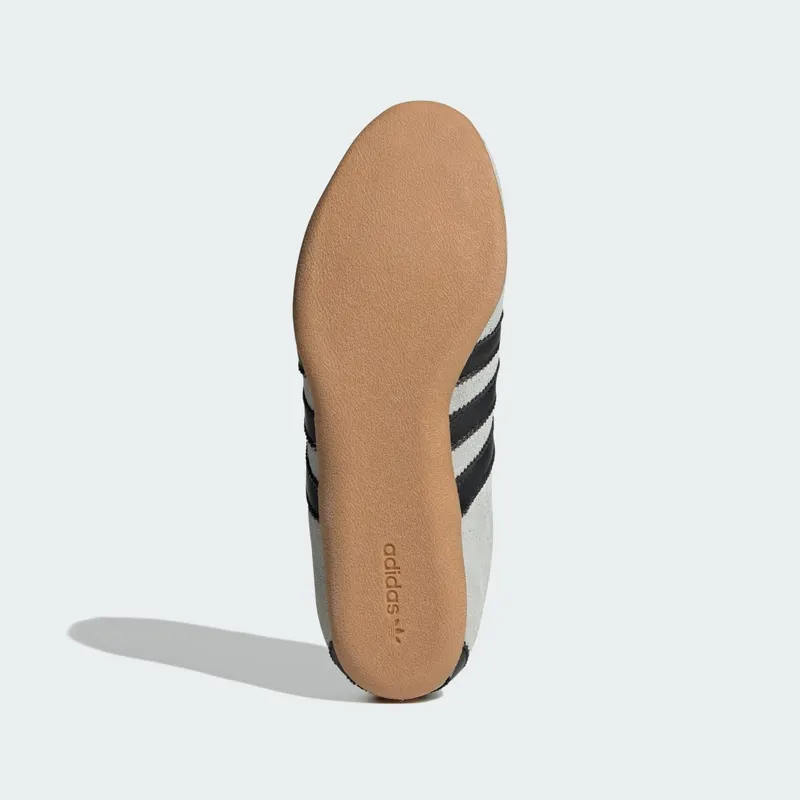 Adidas Tokyo Wonder Silver / Core Black / Gum (JQ0609)