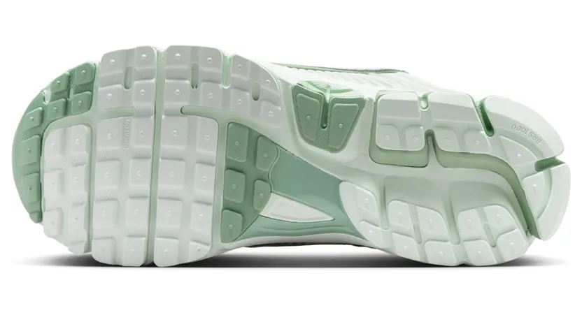 nike-air-zoom IV4311-300