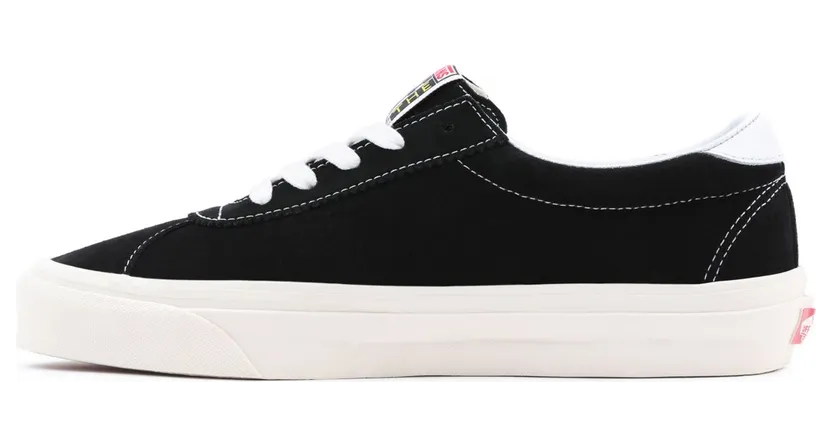 vans-style VN0A3WLQUL1