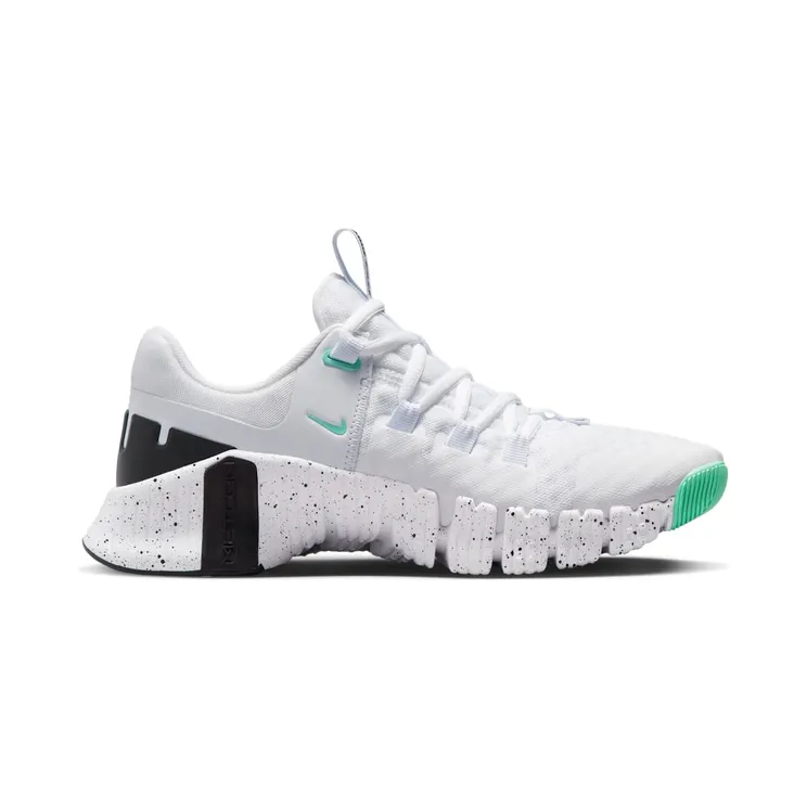 nike-free DV3950-101