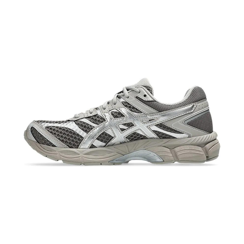 ASICS GEL-CUMULUS 16 “Cocoa Powder / Pure Silver” (1203A733-201)