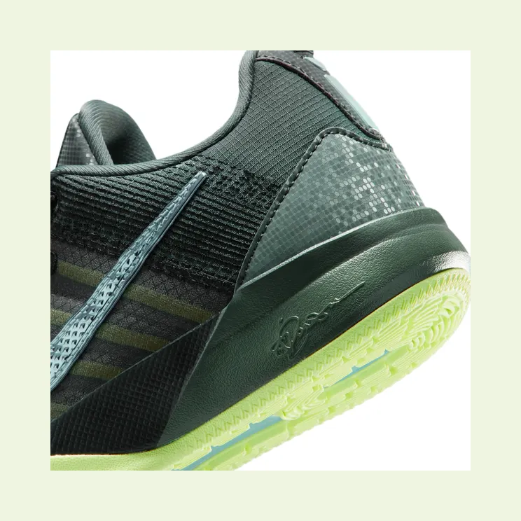nike-sabrina-3 IB3088-003