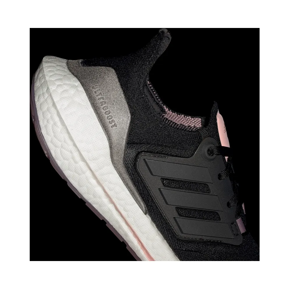 adidas ULTRABOOST 22 Shoes Core Black / Core Black / Legacy Purple (H01168)