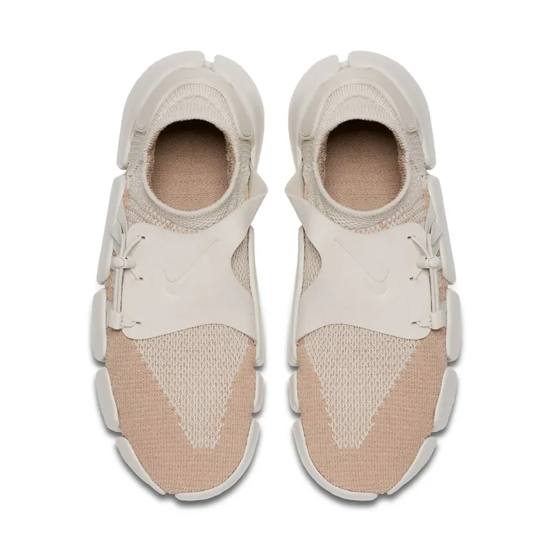 Nike Footscape Flyknit DM Light Bone Light Bone/Dark Grey-Dark Grey-Sand (AO2611-001)