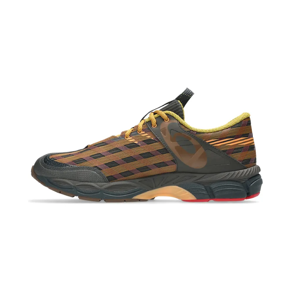 Asics US8-S GEL-SJ33 “Black Coffee/Orange Lily” (1203B116200)