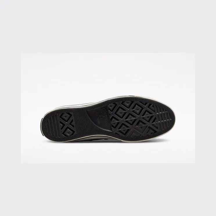 converse-chuck-taylor-all-star A01785C