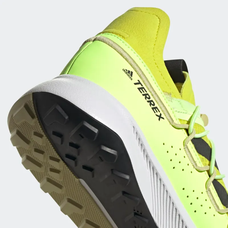 adidas-terrex FZ2226