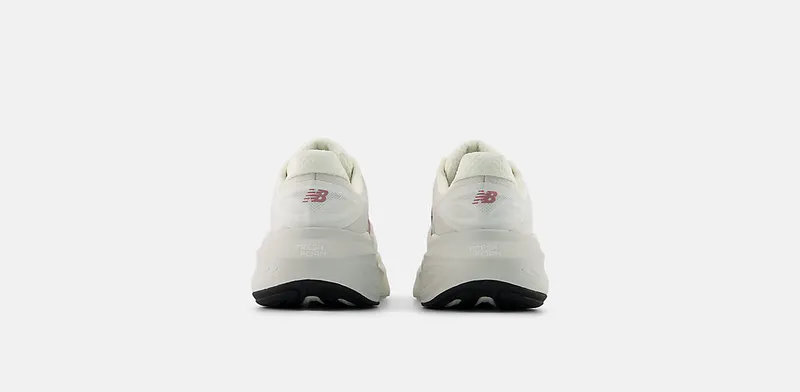 NEW BALANCE Fresh Foam X More v6 “SEA SALT / ROSEWOOD / GREY MATTER” (WMOR3YI)